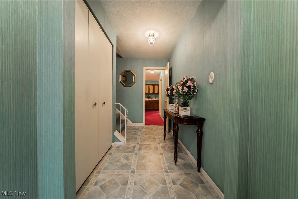 Photo of 1195 Cordova Road, Mayfield Heights, OH 44124 (MLS # 5180379)