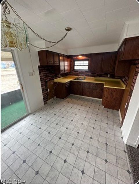 Tiny photo for 407 Main Street, Follansbee, WV 26037 (MLS # 5190075)