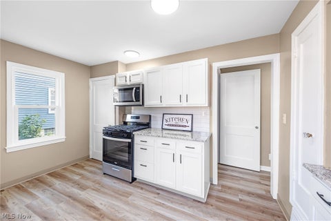 Tiny photo for 1632 Redwood Avenue, Akron, OH 44301 (MLS # 5240021)