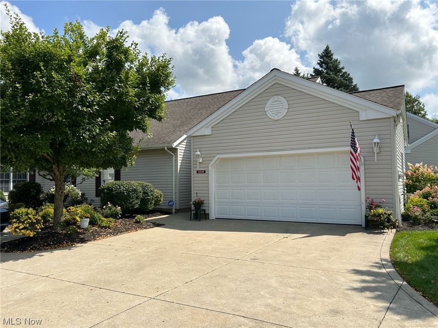 Well Cared for townhouse/condo less than a mile to Cleveland Metroparks access in either direction.  Minutes from the heart of North Royalton and Strongsville.  Some accessible features with expansive single level living.  Abundant closet space and garage storage.  Excellent homeowners association handles exterior maintenance.  Active neighborhood with perhaps the most friendly collection of neighbors in decades of living all over.