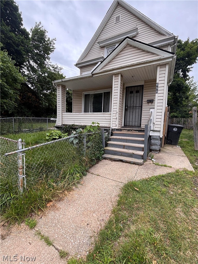 Photo of 688 E 96th Street, Cleveland, OH 44108 (MLS # 5221471)