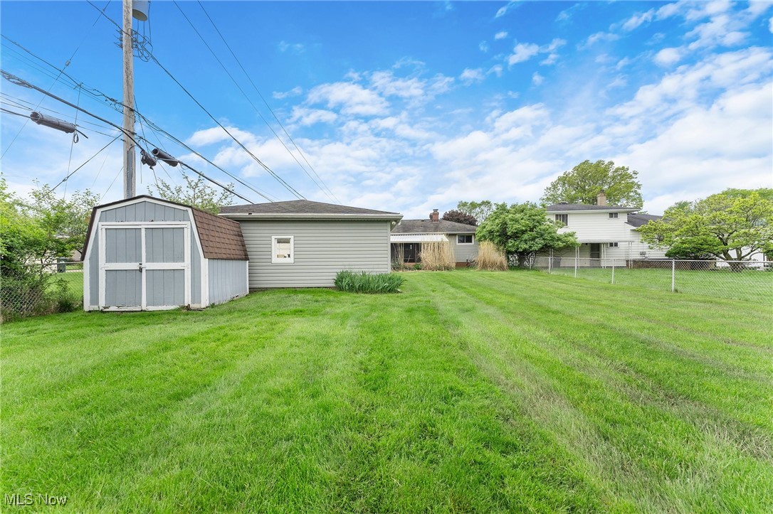 8912 Harrow Drive, Parma, Ohio image 24