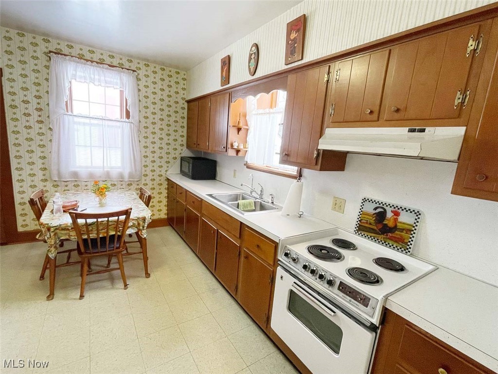 6779 Easton Street, Louisville, Ohio image 29