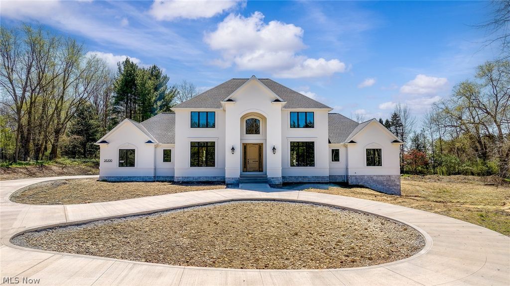 Photo of 5084 Neptune Oval, Solon, OH 44139 (MLS # 5202009)