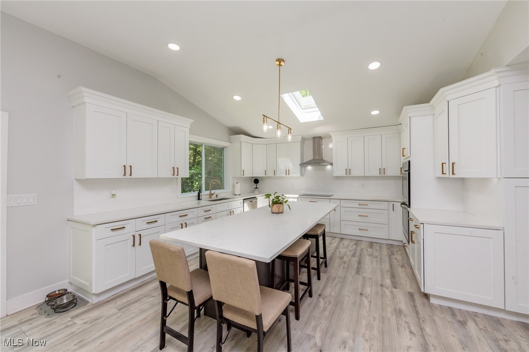 Richfield, Ohio 44286, United States, 3 Bedrooms Bedrooms, ,3 BathroomsBathrooms,Residential,Active,190038