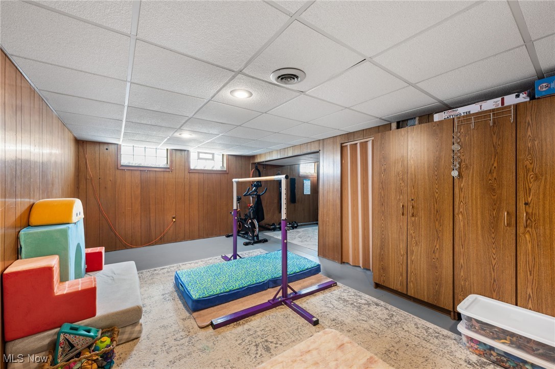 3215 King Richard Drive, Parma, Ohio image 18