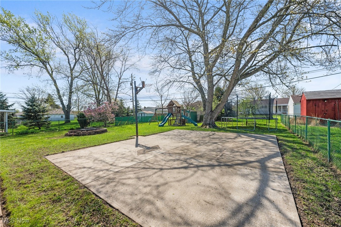3215 King Richard Drive, Parma, Ohio image 20