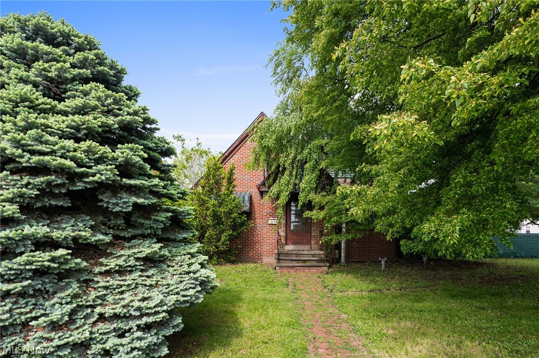 3134 W 140th