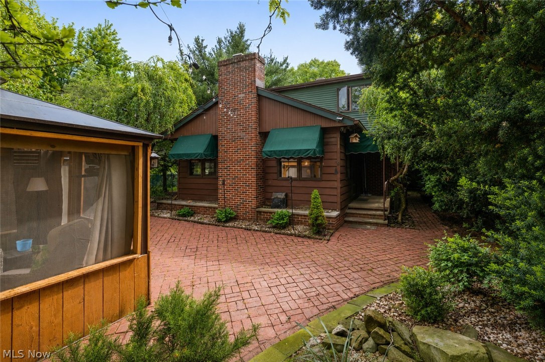3134 W 140th