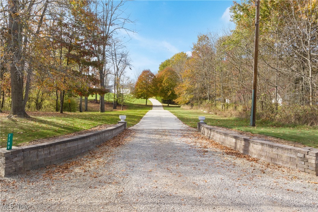 7199 Blough Avenue, Navarre, Ohio image 47