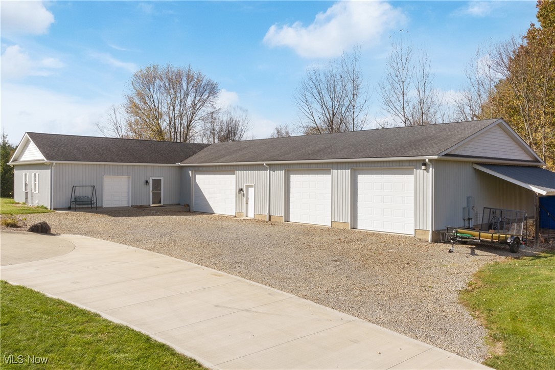 7199 Blough Avenue, Navarre, Ohio image 33