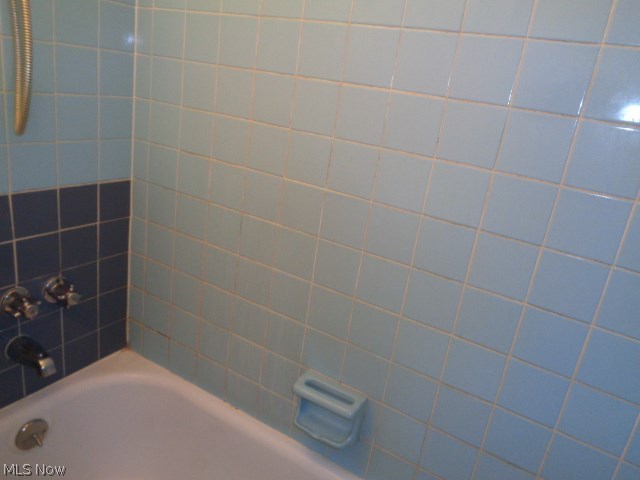 Lake House - Residential