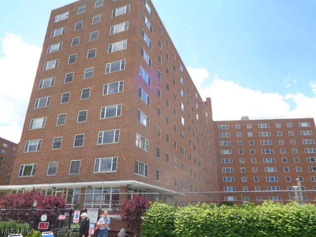 Lake House - Residential