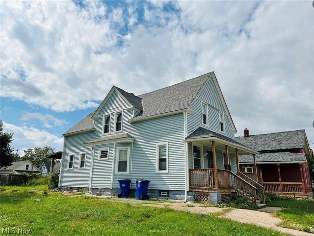 Photo of 3625 Newark Avenue, Cleveland, OH 44109 (MLS # 5199855)