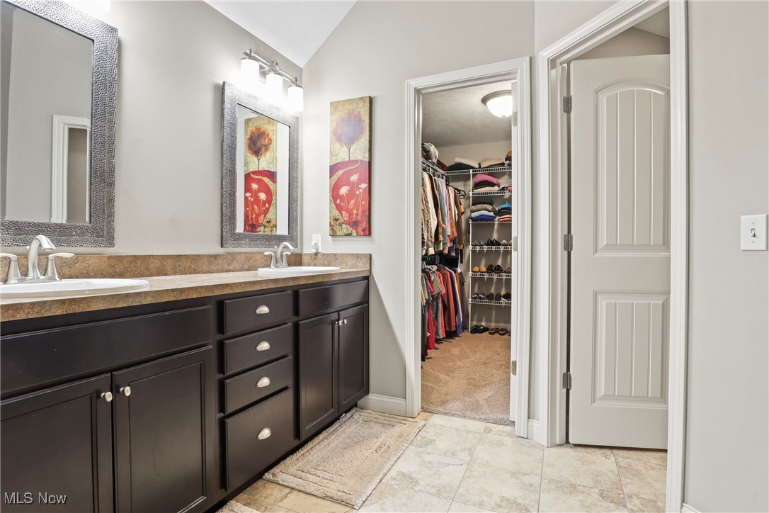 6111 Brownstone Court, Mentor, Ohio image 39