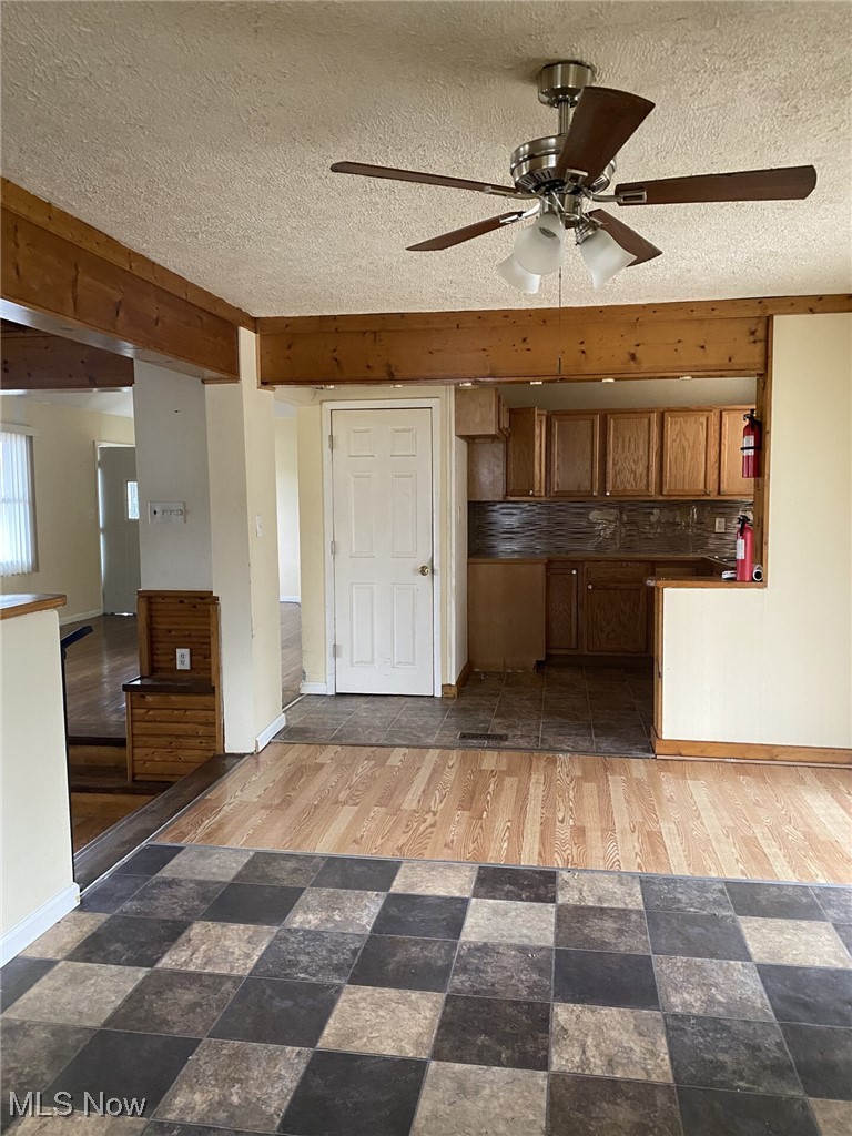 Kneirim Drive Homes - Residential