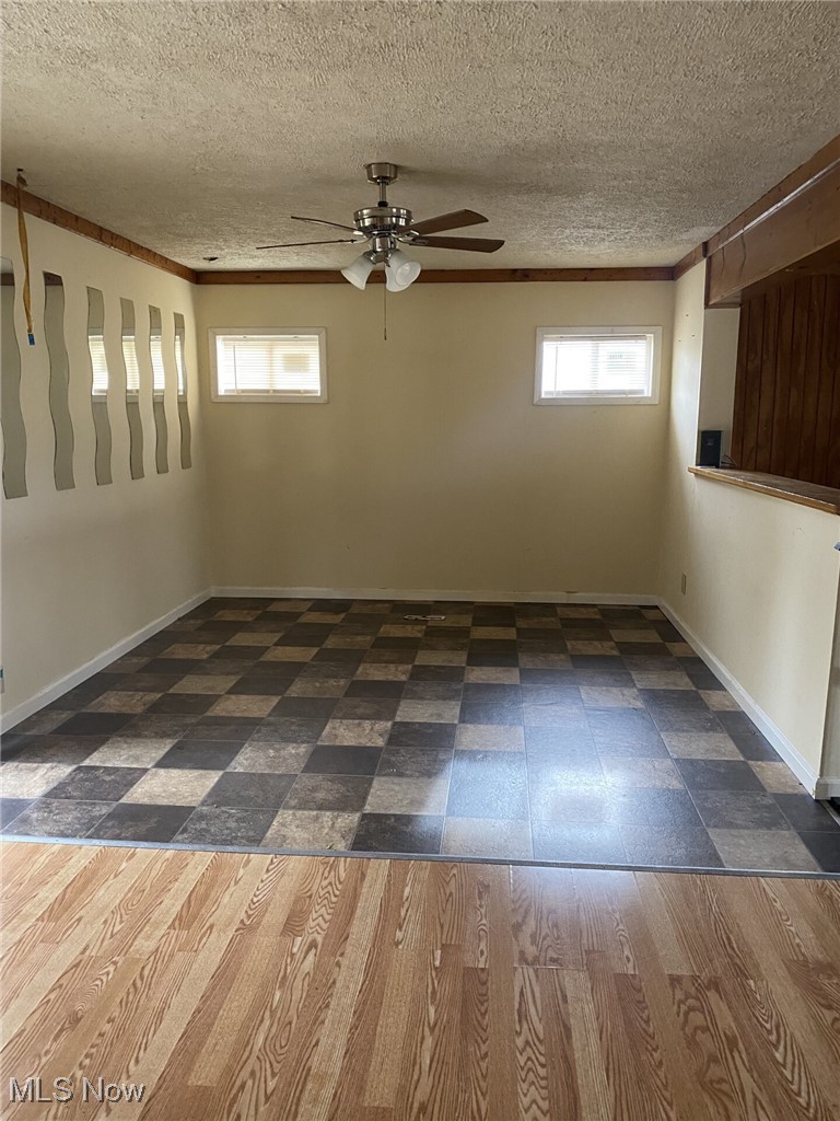 Kneirim Drive Homes - Residential