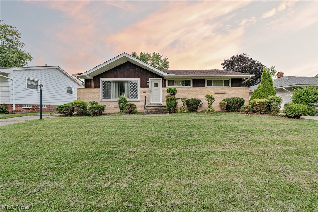 Move right in to this charming ranch style home situated close to everything you need in Parma Heights! This delightful home features an open concept floor plan, three spacious bedrooms, and a fully fenced-in backyard. It is just waiting for your finishing touches! Lovely wood-look floors greet you in the living room and flow into the dining room. The kitchen is open to the dining room, and includes plenty of cabinetry and counter space. Three spacious bedrooms and 1.5 bathrooms complete the first floor. The full lower level includes a large rec room, a bonus room that is perfect for an office, a laundry area, and a full bathroom. Outside, there is a lovely back deck, a patio, a jacuzzi, an above ground pool, and a two car garage. Located just off of Pearl Road, this home provides privacy without sacrificing convenience. It is minutes from area shopping, dining, and highways. Do not miss this one!