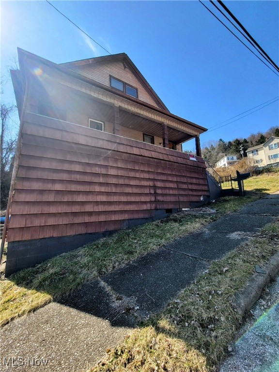 609 Mackey Avenue, Martins Ferry, Ohio image 3