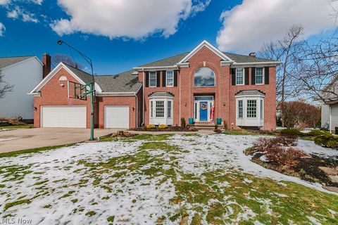 6293 S Applecross Road Highland Heights OH 44143