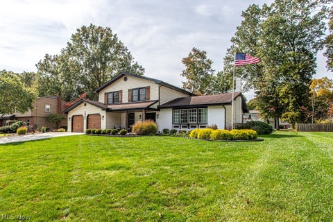 Tiny photo for 1805 Stonehenge Avenue NE, Warren, OH 44483 (MLS # 5254382)