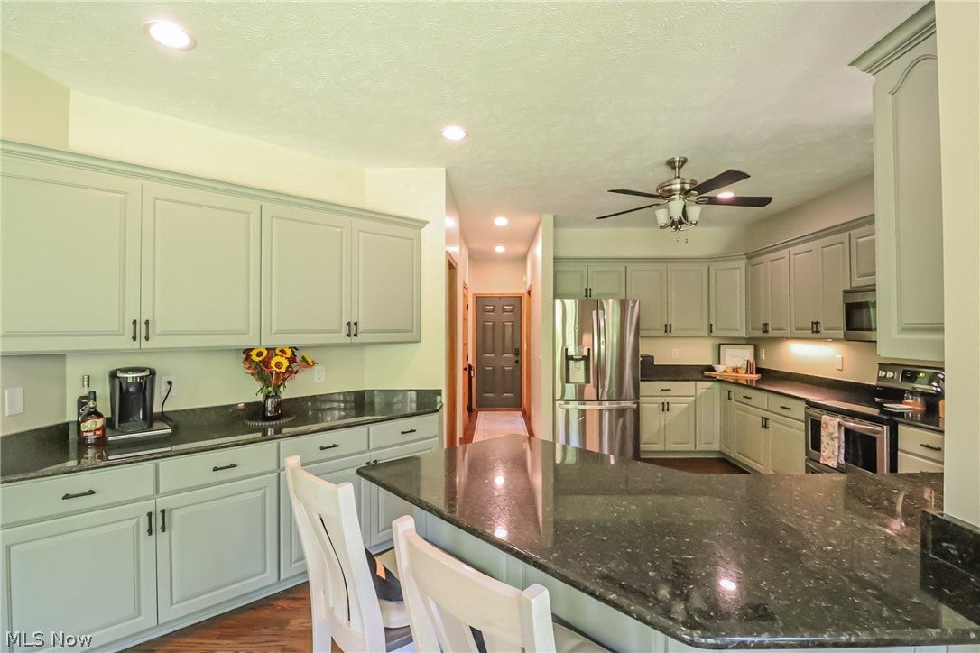 2303 W Steiner Road