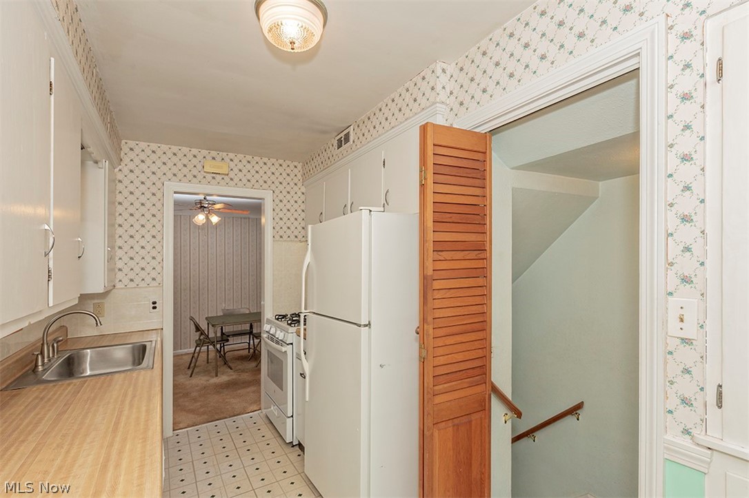 Sunshine Realty Inc 01 - Residential