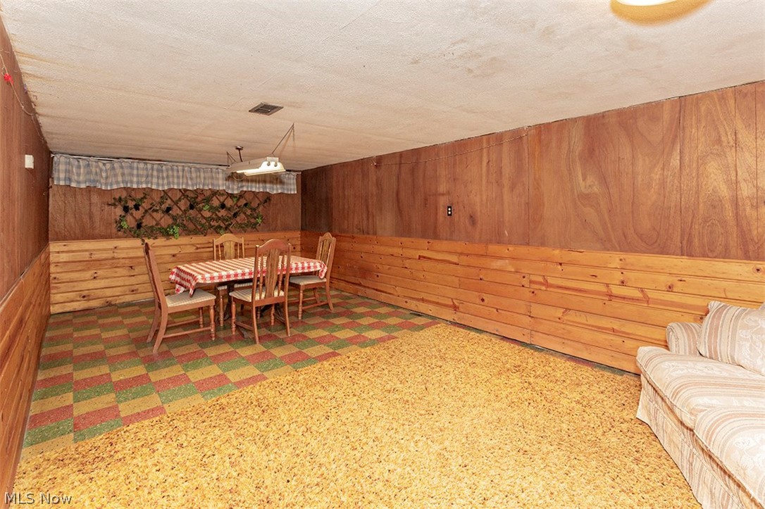 Sunshine Realty Inc 01 - Residential