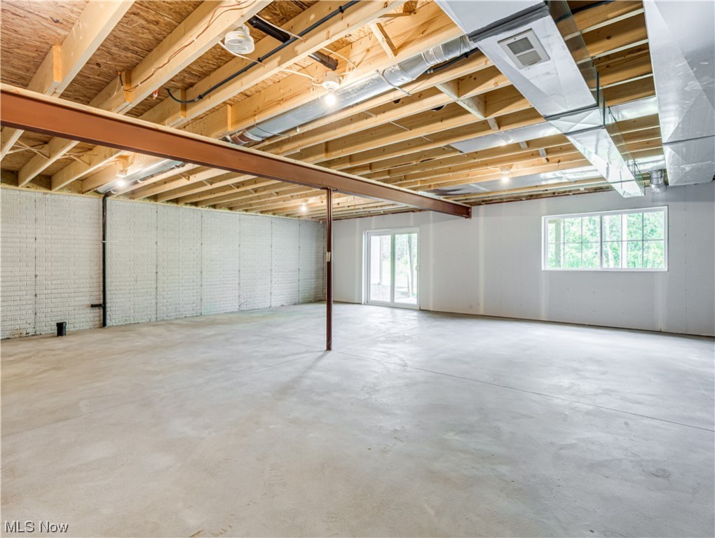 Hawks Nest Crossing Condominiums - Residential