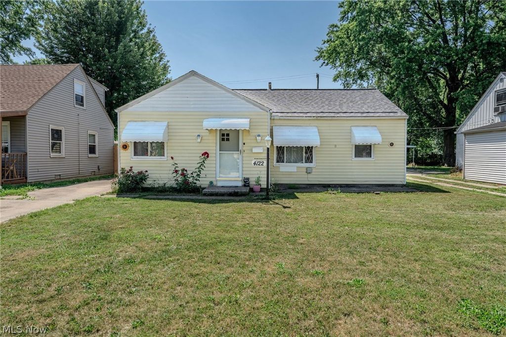Photo of 4122 W 145th Street, Cleveland, OH 44135 (MLS # 5207615)