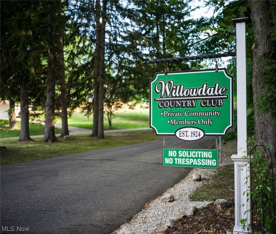 Willowdale Lake - Residential