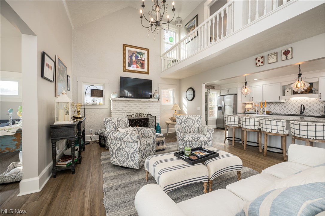 Willowdale Lake - Residential