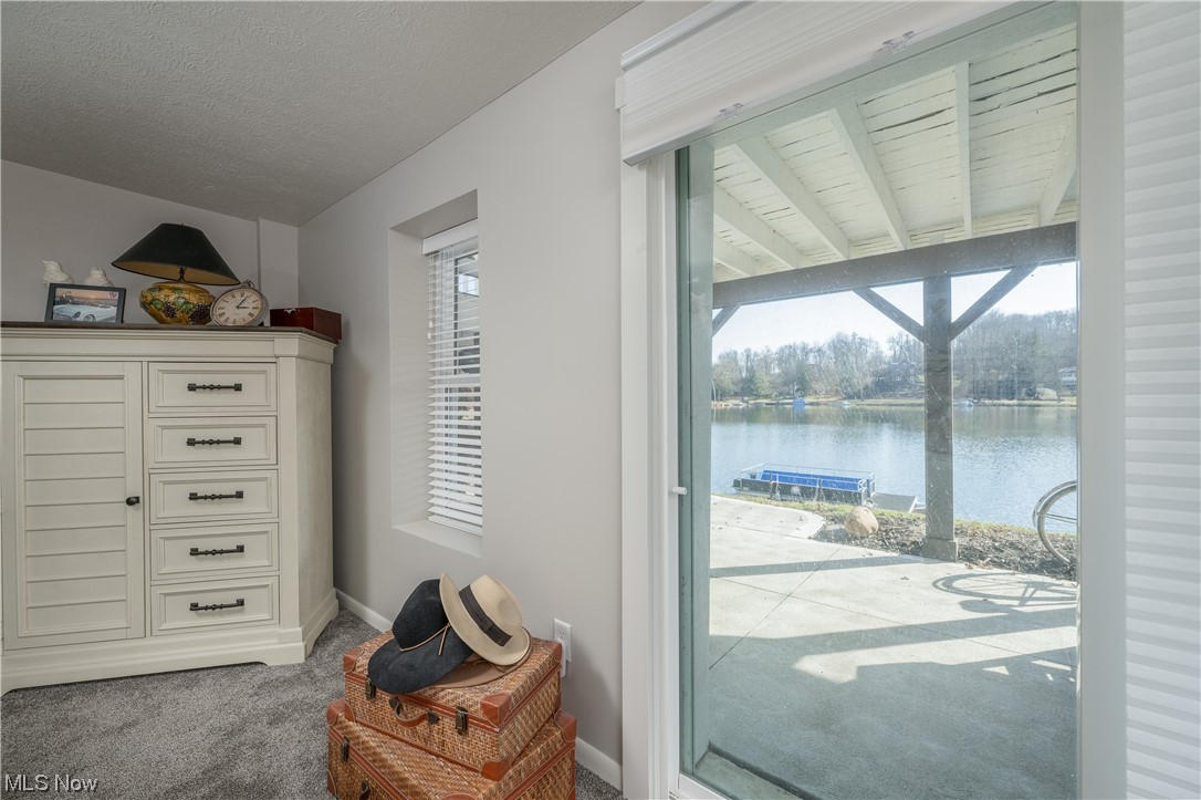 Willowdale Lake - Residential