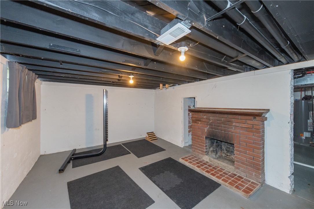 Cleveland, Ohio 44111, United States, 3 Bedrooms Bedrooms, ,3 BathroomsBathrooms,Residential,Pending,7325