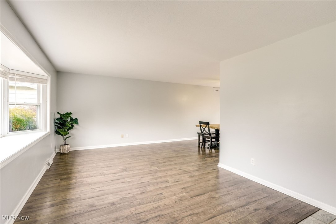 644 University Avenue, Elyria, Ohio image 3