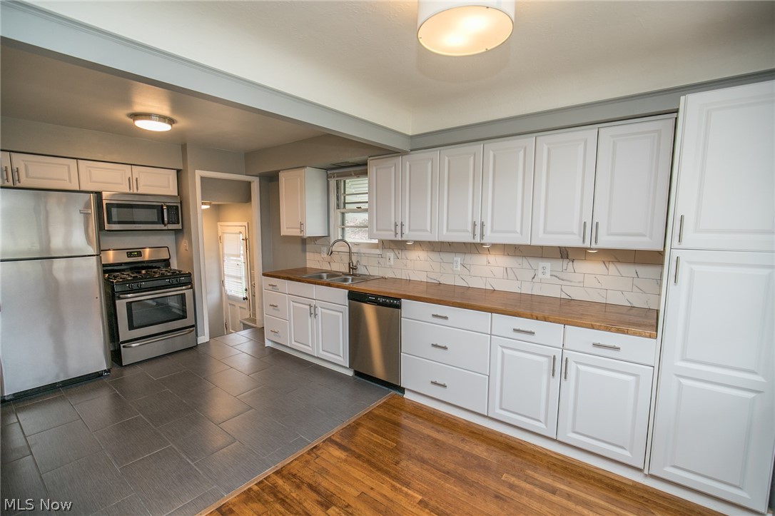 Sl Maher & J K Hitchcocks Sub - Residential