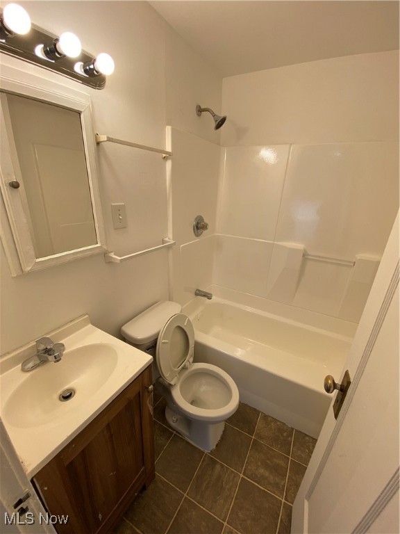 5161 Greenhurst Drive, Maple Heights, Ohio image 12