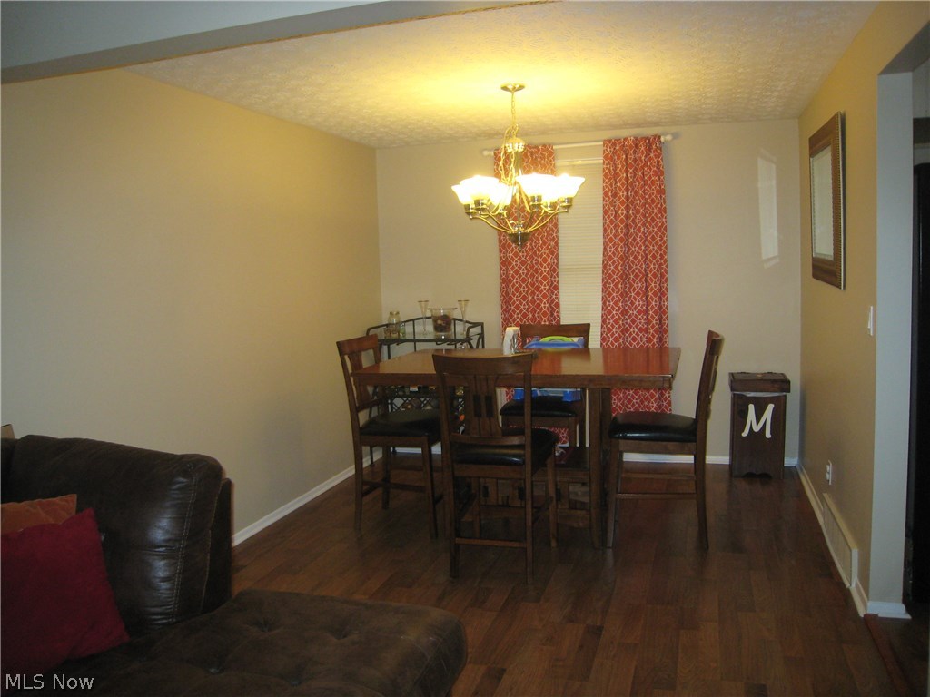 Oakhurst Manor - Residential