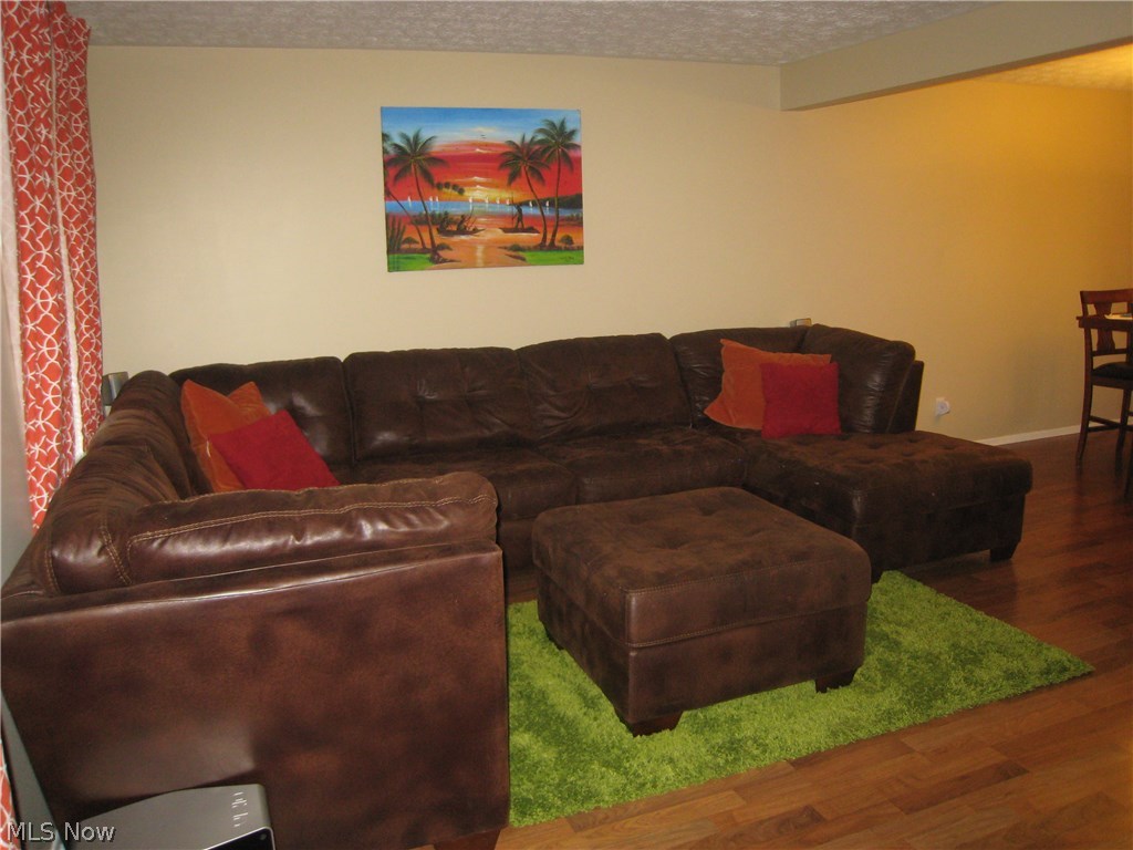 Oakhurst Manor - Residential