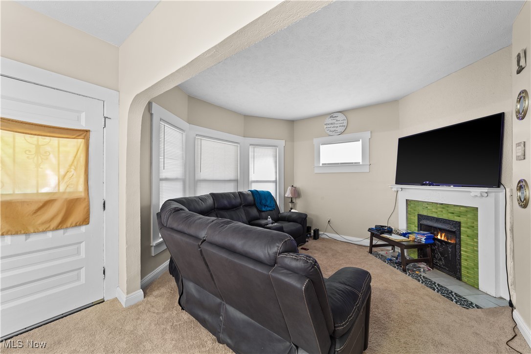 610 E 102nd Street