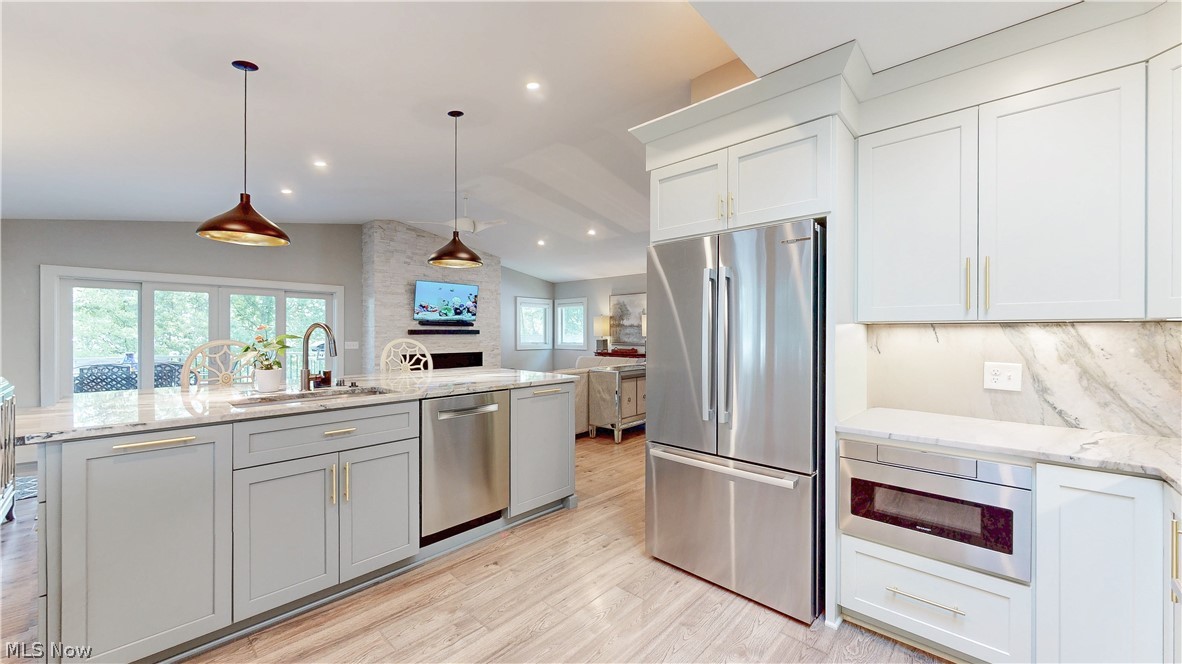Chenoweth Lake Heights - Residential