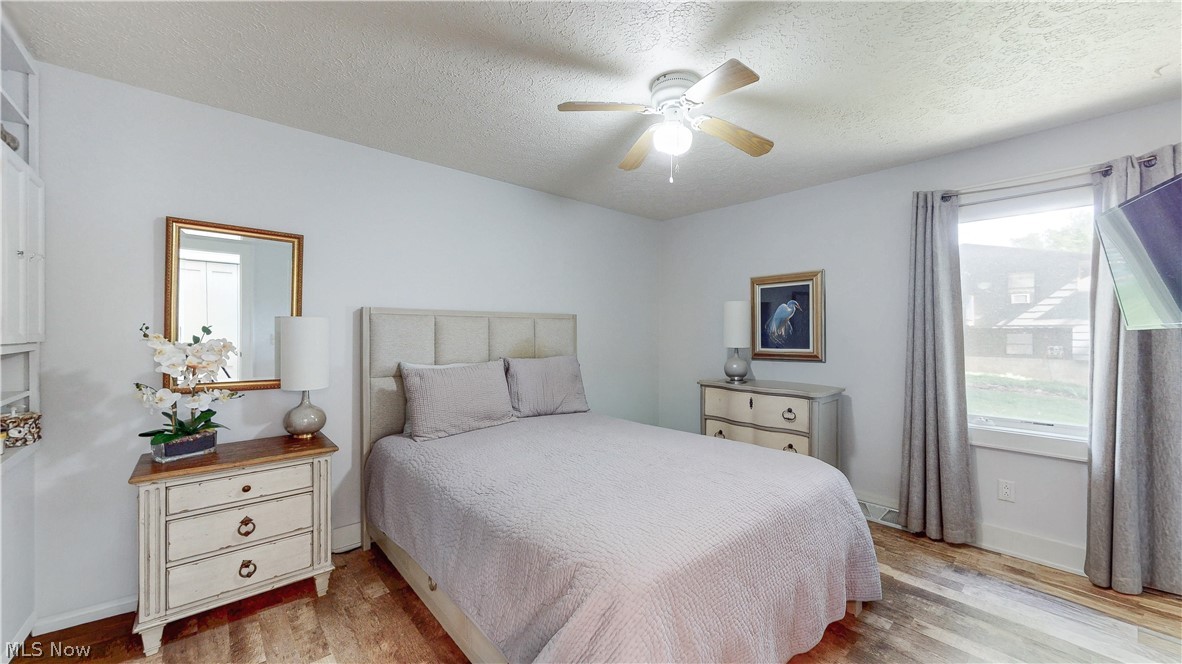 Chenoweth Lake Heights - Residential