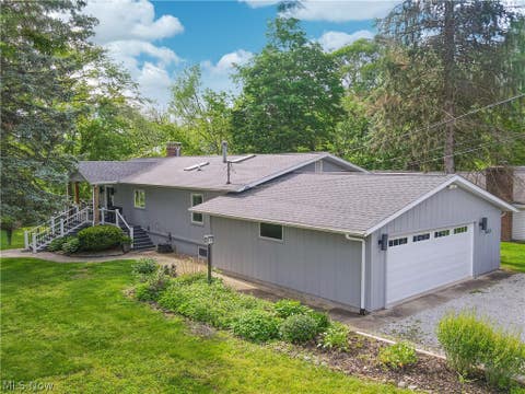 Homes For Sale - 1465 Forest Drive<br/> Summit County, Akron, OH 44312