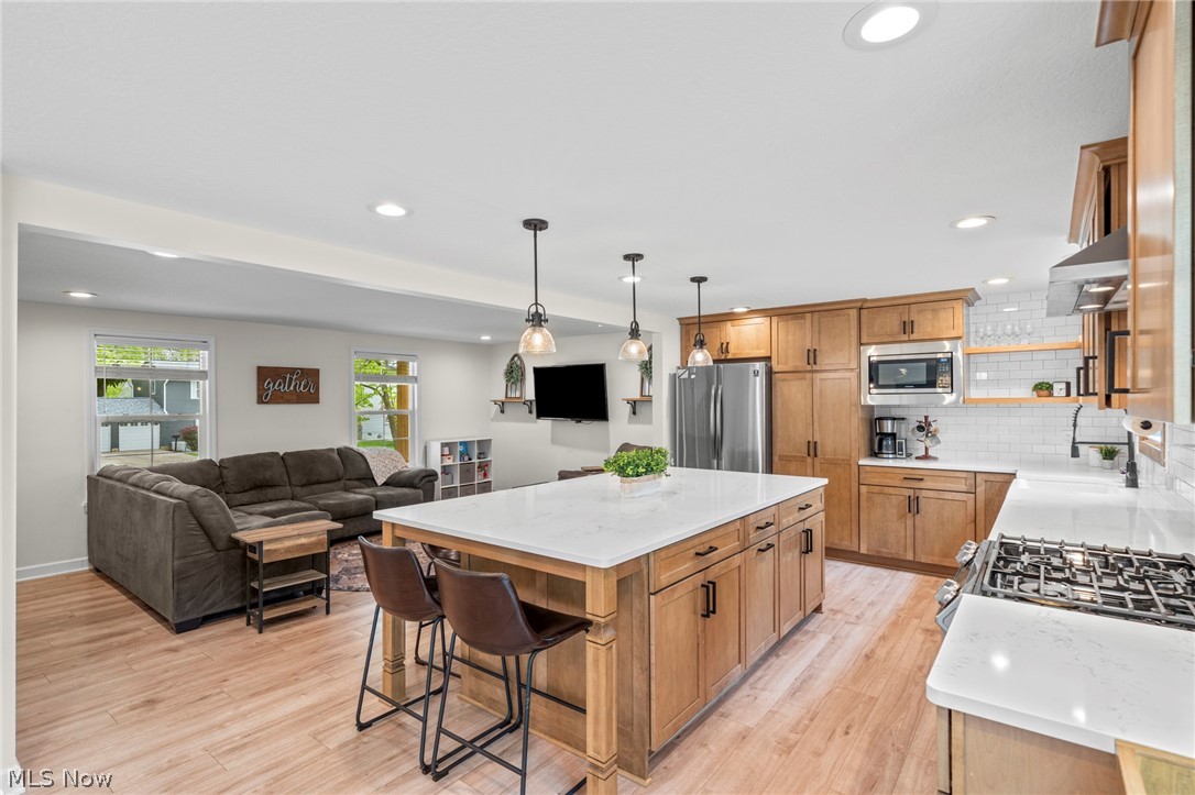 Falling Oaks - Residential