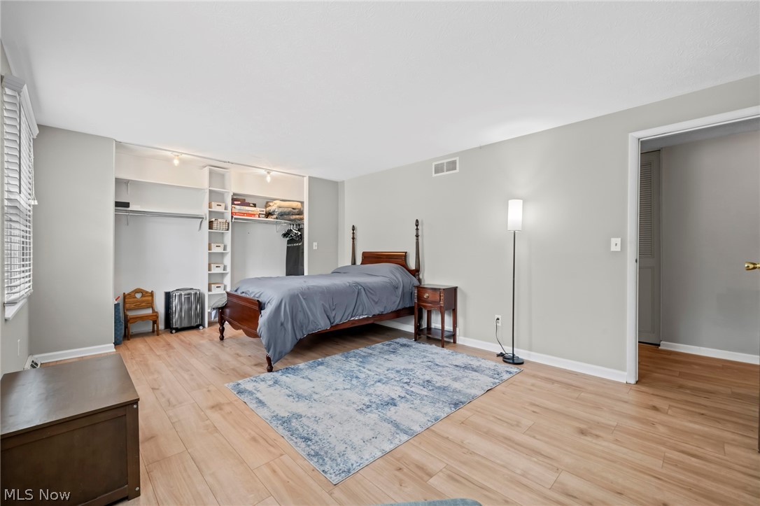 Falling Oaks - Residential
