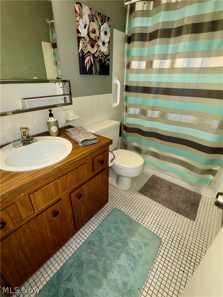 Woods/Brecksville Condo - Residential