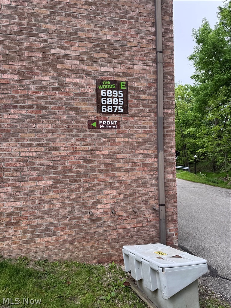 Woods/Brecksville Condo - Residential