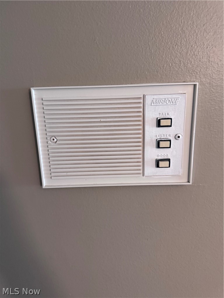 Woods/Brecksville Condo - Residential