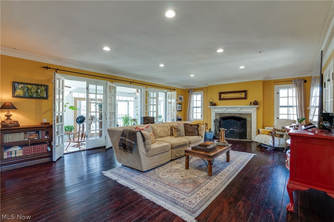 Sunset View - Residential