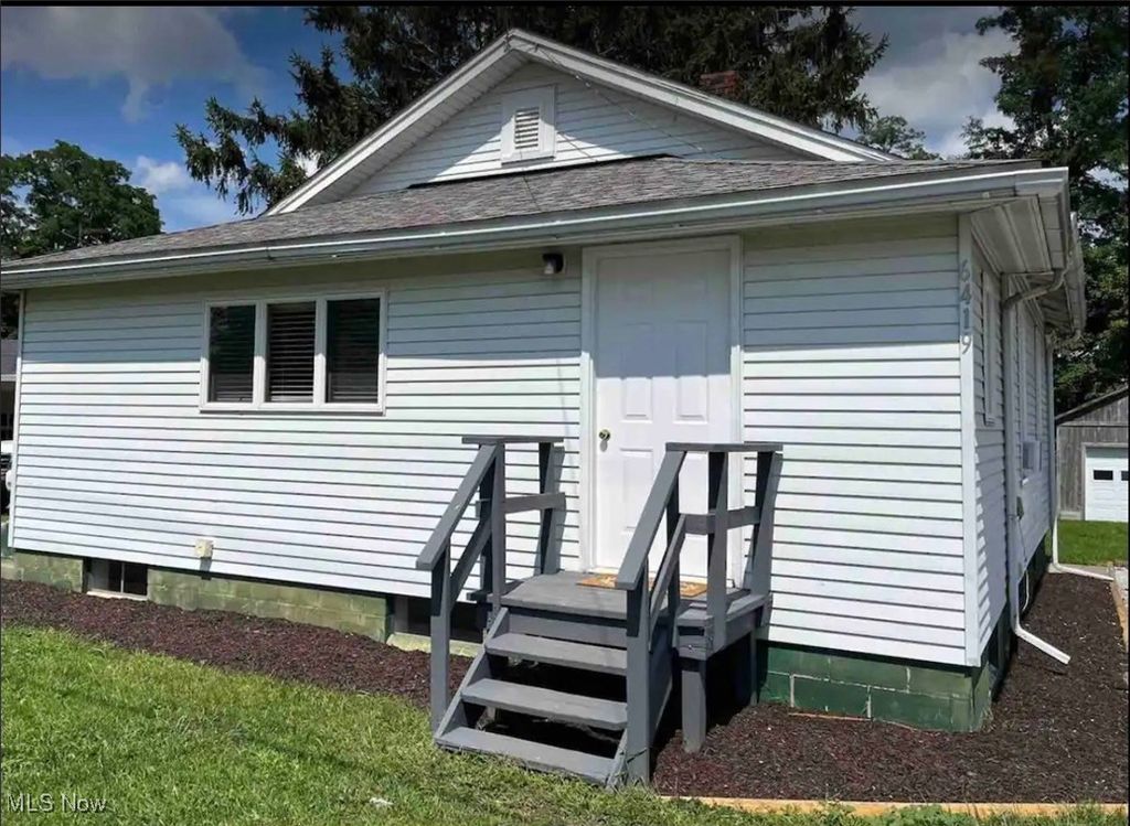 Photo of 6419 S Ridge Road W, Geneva, OH 44041 (MLS # 5176630)